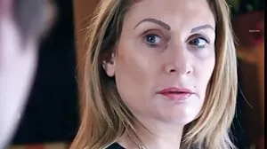 غرفة خلع الملابس الإباحية مع المحافظ آبي كروس من Wankz سكس خلفي سوري