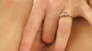 قلص فرقعة الهرة مع Joanna Angel الجميلة من Hard X. سكس سوري كامل