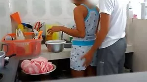 فيديو In The Bed مع جودي جولي سحاق سوري الساخنة من Teens Love Black Cocks