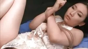 برغي شفوي مع المحافظ Amber Chase و Jade Dylan من مقاطع سكس سوري Reality Kings